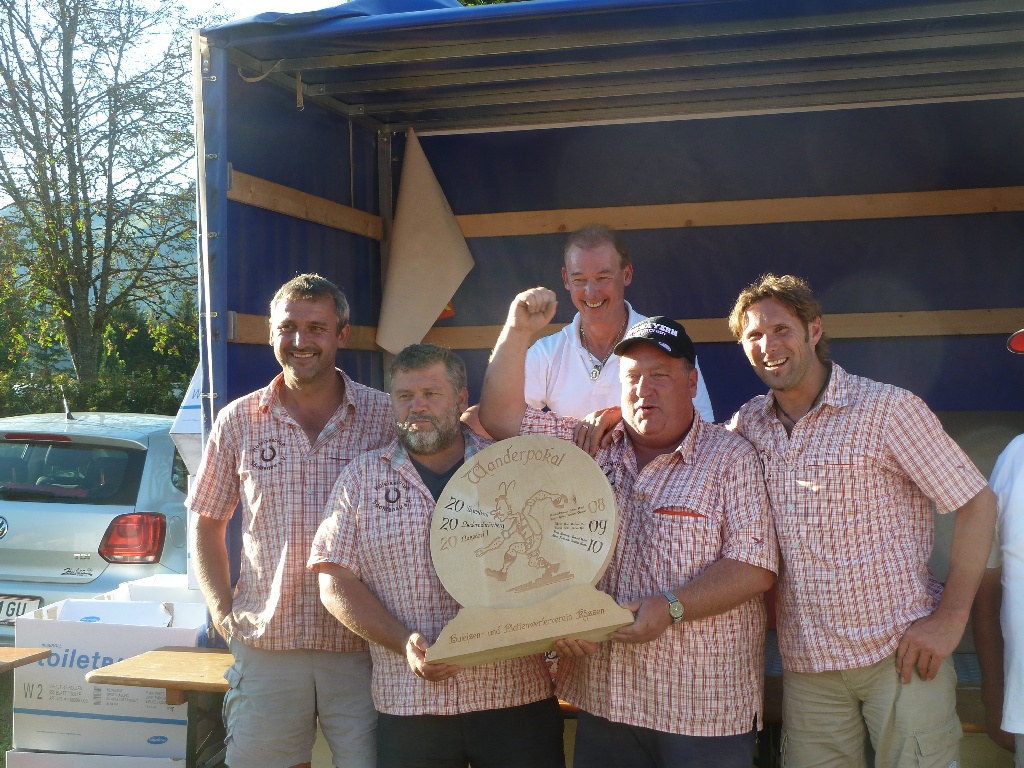 Die Siegermannschaft aus Söchtenau