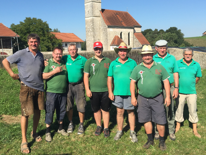Die Zangberger Mannschaft mit ihren Freunden aus Grünthal